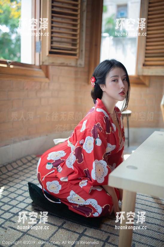 秀人网-子纯儿 秀人网 - 飞往无尽的想象:子纯儿的空姐在线写真合集!