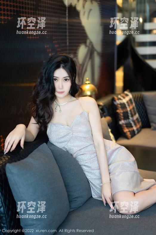 秀人网-是小逗逗 秀人网 - 是小逗逗:兔女郎写真集里的轻盈与灵动,让人忍不住想多看几眼。