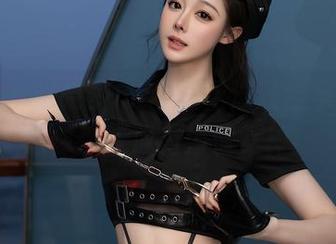 秀人网 - 当晓梦may遇上泳装全集，下载后你也能成为海滩女神！