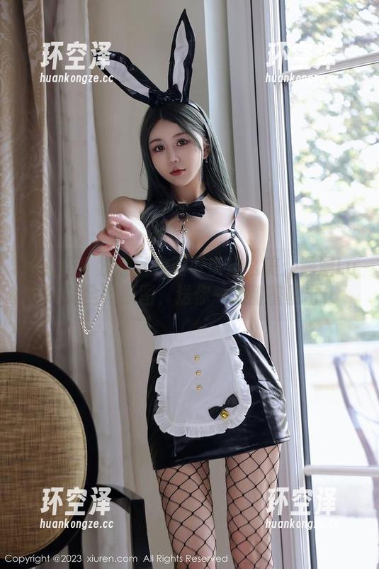 秀人网-涵涵Luna 秀人网 - 没想到校服可以这么美:涵涵Luna的全套原图,送你一剂甜蜜暴击!