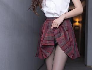 秀人网 - 王曼柔的少女梦境合集，图包里藏着星光和少女心