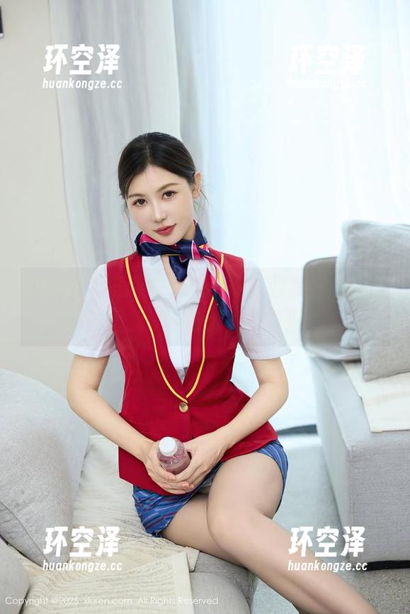 秀人网-王馨瑶yanni 秀人网 - 王馨瑶yanni职业装写真:真心觉得我没在办公室待得够久