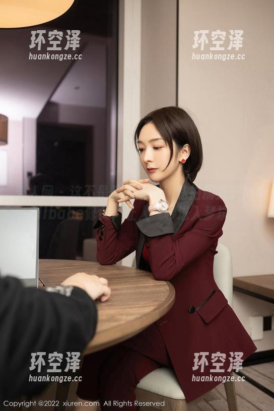 秀人网-糯美子MINIbabe 秀人网 - 这不是普通图集!私拍糯美子MINIbabe修女,让人一秒进入梦境。
