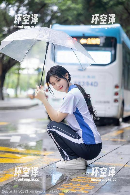 秀人网-糯美子mini 秀人网 - 在糯美子mini的眼镜下,探索免费原图带来的视觉奇迹!