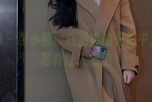 秀人网 - 谢小蒽：在温柔的光影中，全集写真让人窒息