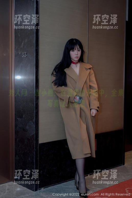 秀人网-谢小蒽 秀人网 - 谢小蒽:在温柔的光影中,全集写真让人窒息