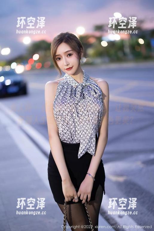 秀人网-金悦汐 秀人网 - 看金悦汐的粉色图包,让我突然怀疑人生的意义,是不是粉色更美?
