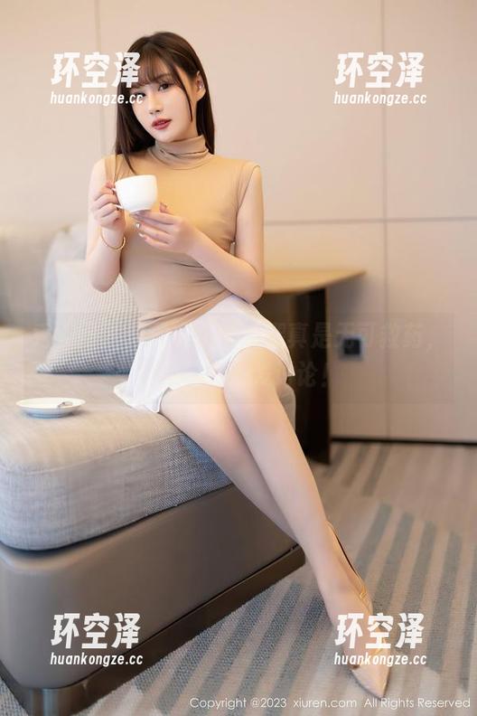 秀人网-风景尤美 秀人网 - 风景尤美的美腿真是无可救药,图包精选引发讨论!