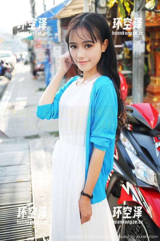 美媛馆 - 旗袍与猫：伊雨蔓Fiona的写真作品开启时尚和萌宠的奇妙旅程！