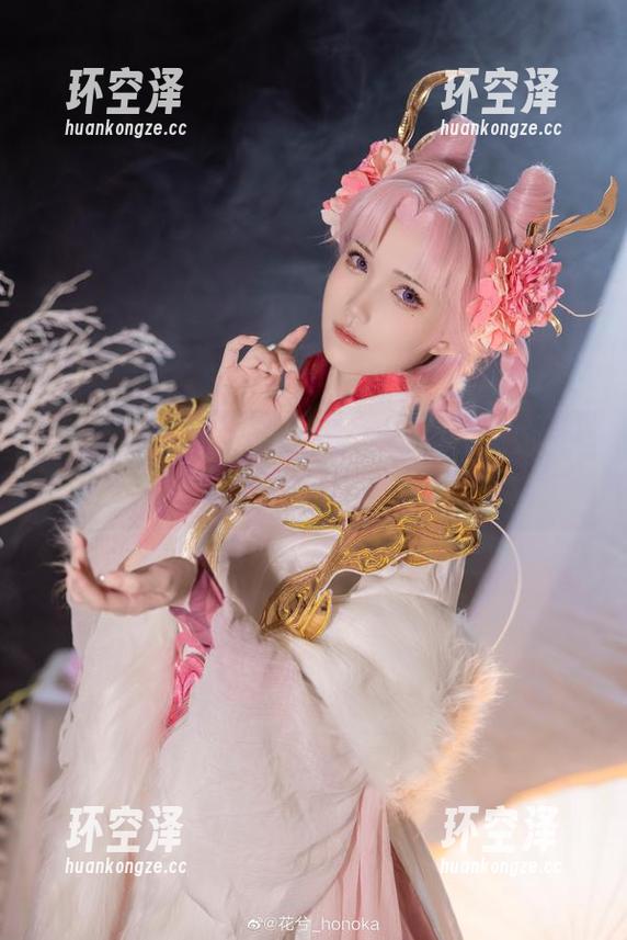 花兮_honoka 花兮_honoka私房写真:内衣隐秘的风情,撩人不撩心