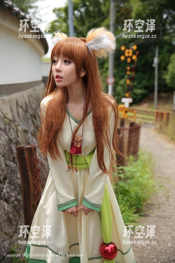 菠萝社-Barbie可儿 菠萝社 - 轻盈与魅惑的完美结合:Barbie可儿短裙写真之光影游戏