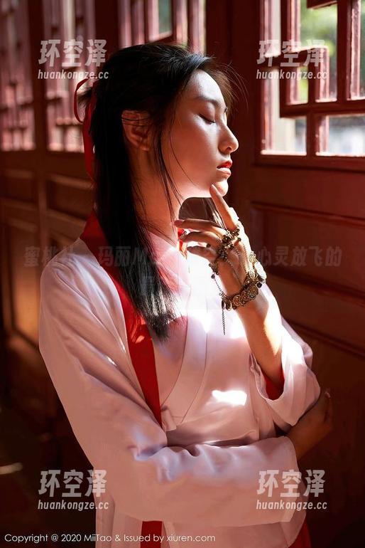 蜜桃社-玛丽Mary 蜜桃社 - 玛丽Mary镂空:让心灵放飞的最新套图!