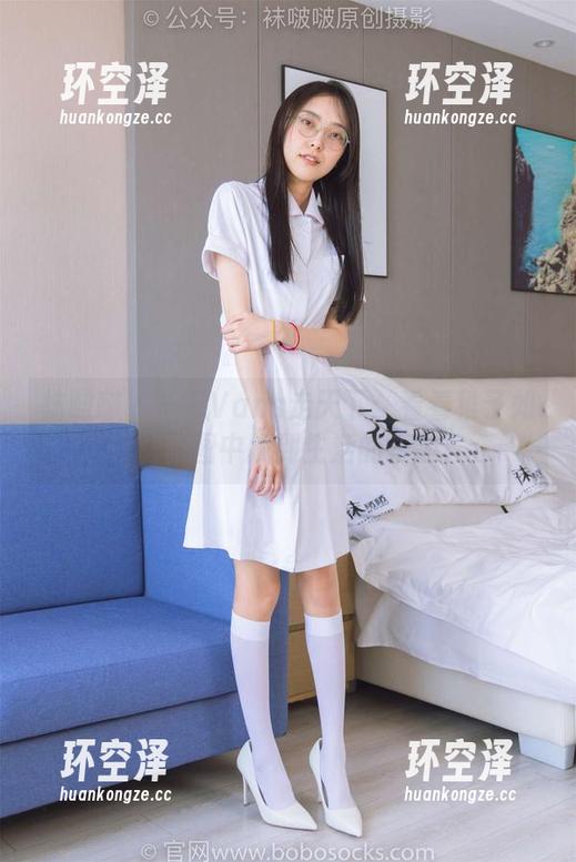 袜啵啵-稚予 袜啵啵 - 一双Vans走天下:看看稚予如何在原图中找到生活的乐趣!
