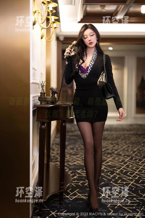语画界-杨晨晨 语画界 - 看那曼妙红裙,杨晨晨竟然是‘优雅’的代名词?