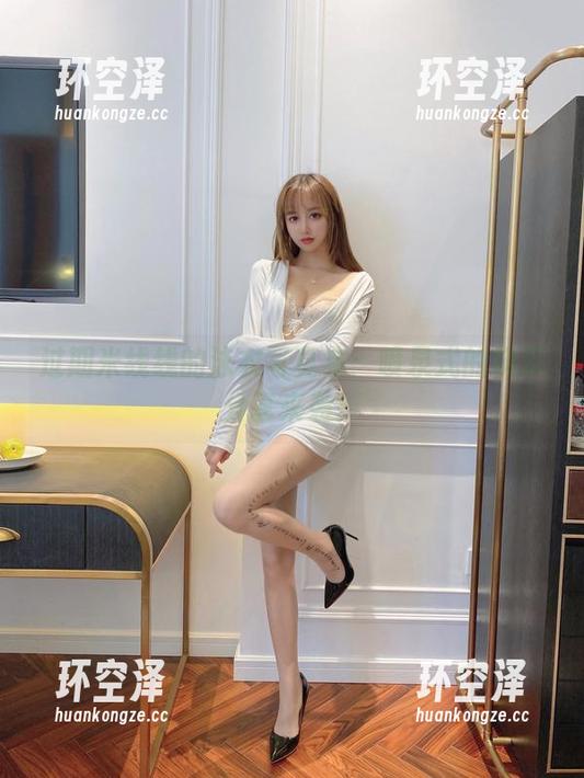 过期米线线 过期米线线的泳衣写真集:喷泉式的快乐分享来袭!