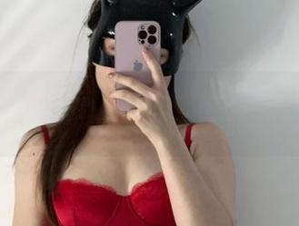 微密圈 - 寻找铁锤姐姐的秘书资源，原图陪你一起闲聊那些暧昧。