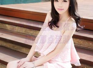 青豆客 - 私房美图里的娜依灵儿，丝袜掀起的那点涟漪