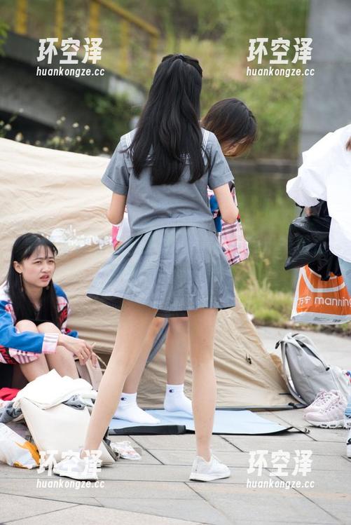 魔镜街拍 黑丝蕾丝紧身裙大放送,魔镜街拍免费资源来袭,快来撸!