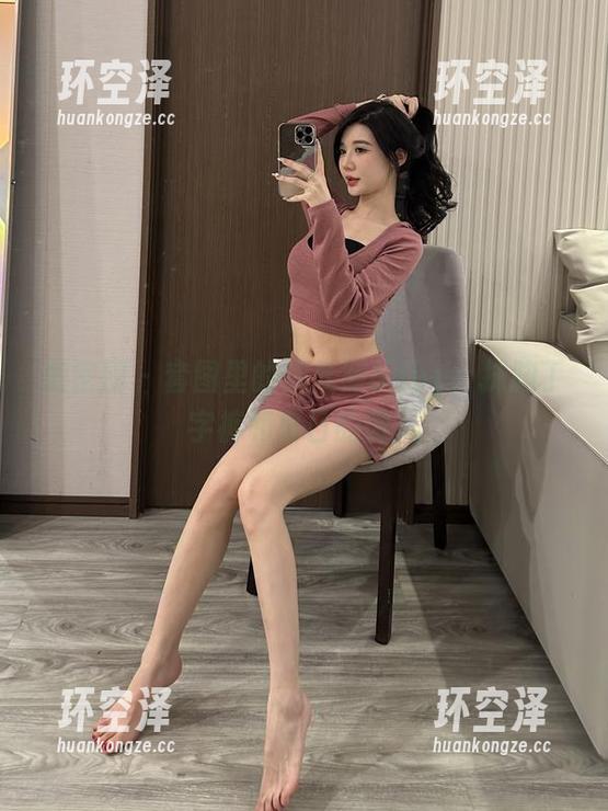 微密圈 - 套图里的黎允熙baby：抹胸丁字裤和夏日的微风